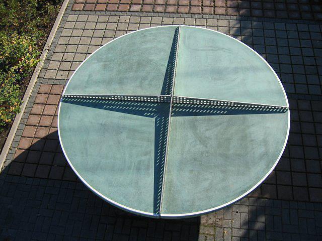 Runde Tischtennisplatte